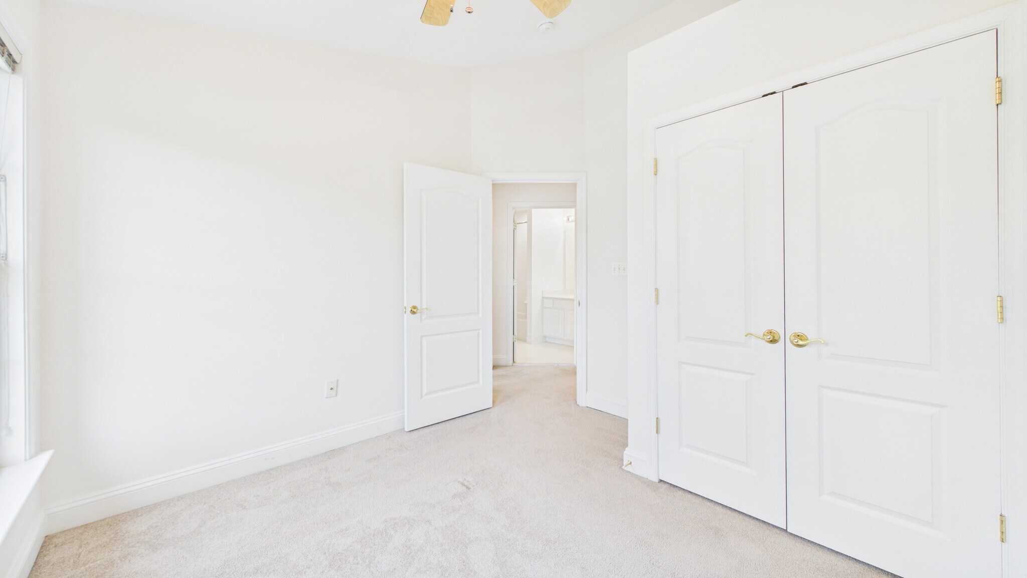 Building Photo - 25807 Turlough Ter