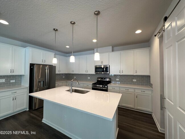 Building Photo - 282 Little Bear Run