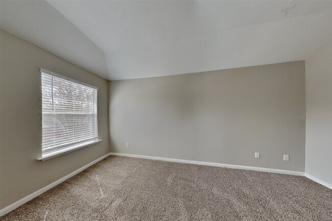 Building Photo - 13007 Bretford Ct