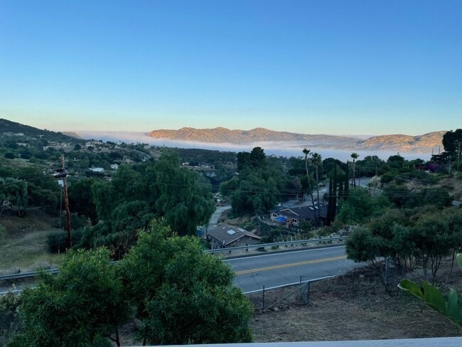 Building Photo - GORGEOUS 3/2.5 Bath Remodeled Home with Stunning Views in Alpine