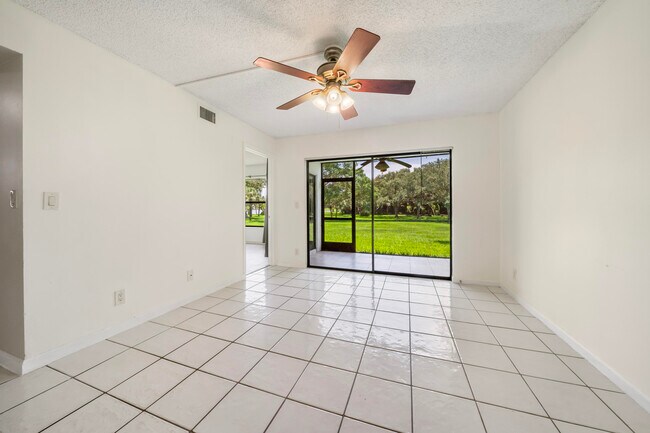 Building Photo - 3355 Jaywood Terrace