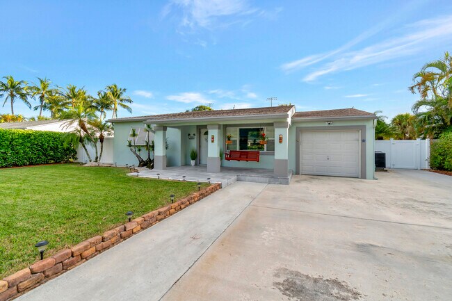 Building Photo - 310 Gulfstream Dr