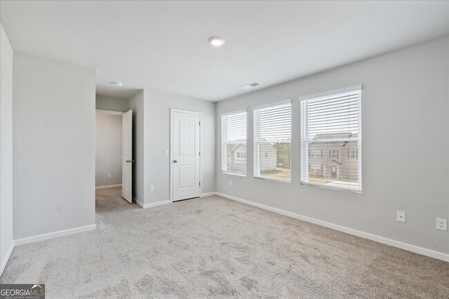Building Photo - 191 Goodall Woods Dr