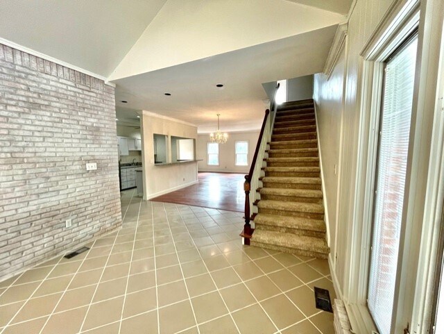 Building Photo - 1893 Rainbow Dr