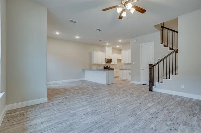 Building Photo - 6217 Rainbow Valley Pl
