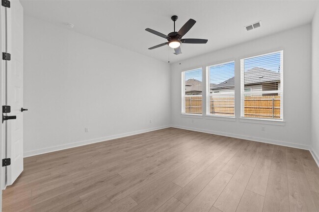Building Photo - 1129 Roger Hanks Pkwy
