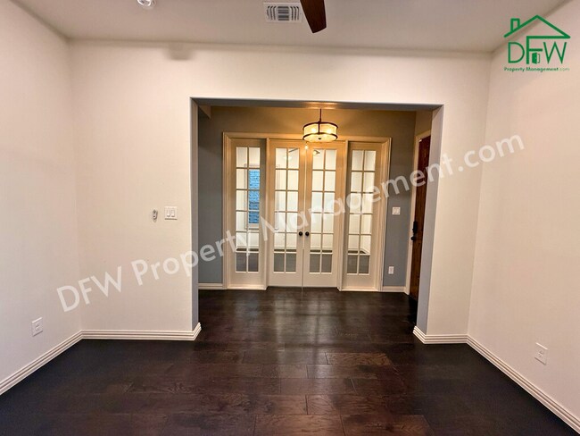 Building Photo - Spacious 3-Bedroom Townhome in Prime Arlington Location – Stylish, Modern, and Move-In Ready!