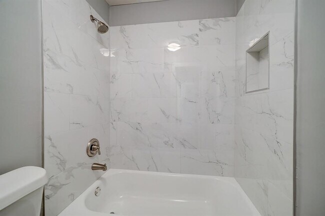 Building Photo - 1603 Heights Blvd