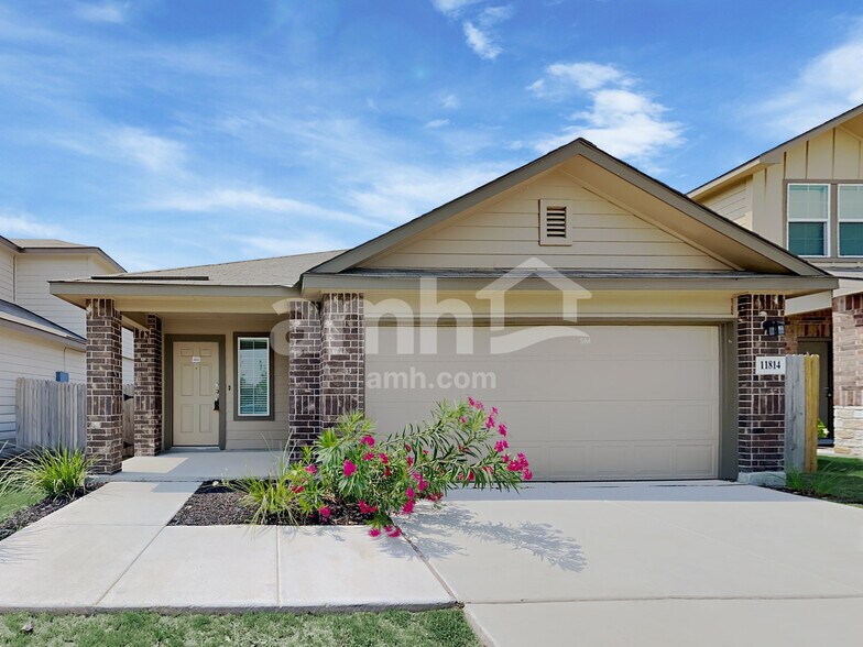 Primary Photo - 11814 Mulberry Creek