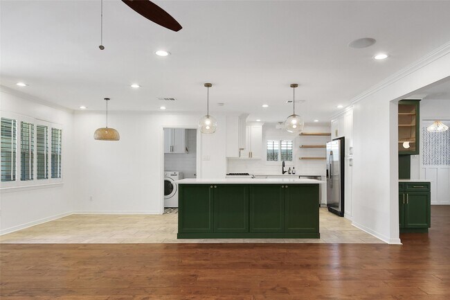 Building Photo - 5027 Twin Candle Dr