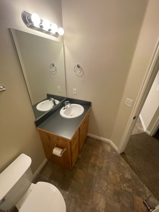 Building Photo - 1061 Canyon Meadow Dr