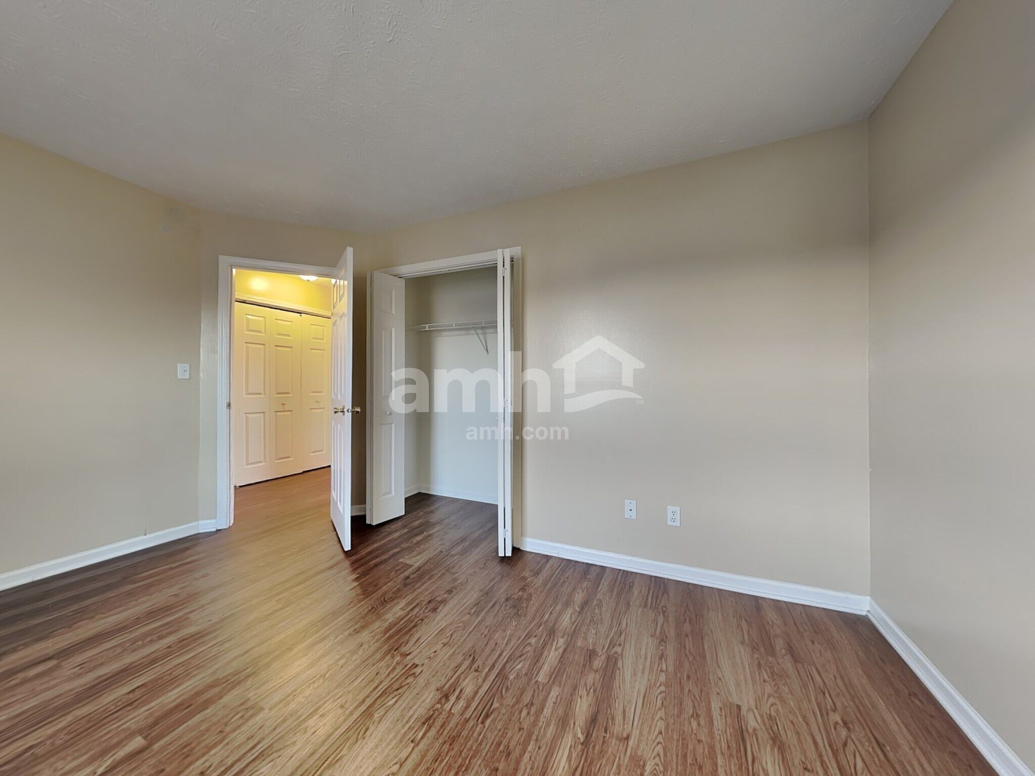 Building Photo - 12111 Pepperwood Dr