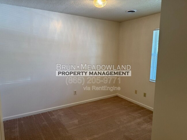 Building Photo - 6523 Doe Creek Way