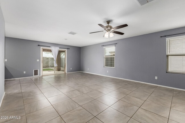 Building Photo - 40489 W Helen Ct