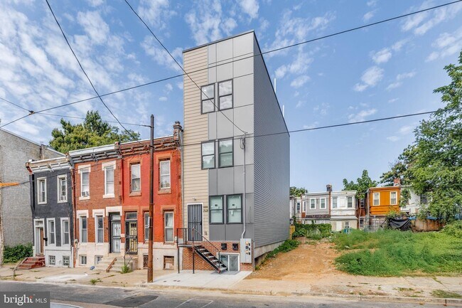 Building Photo - 2528 N 11th St