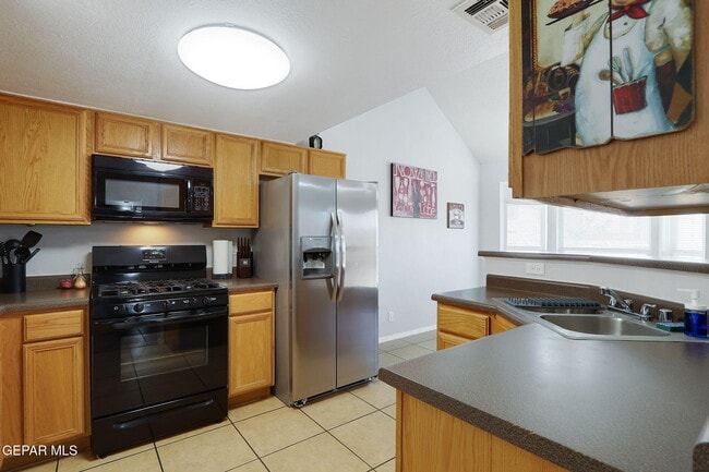 Building Photo - 240 Summerbrooke Ct