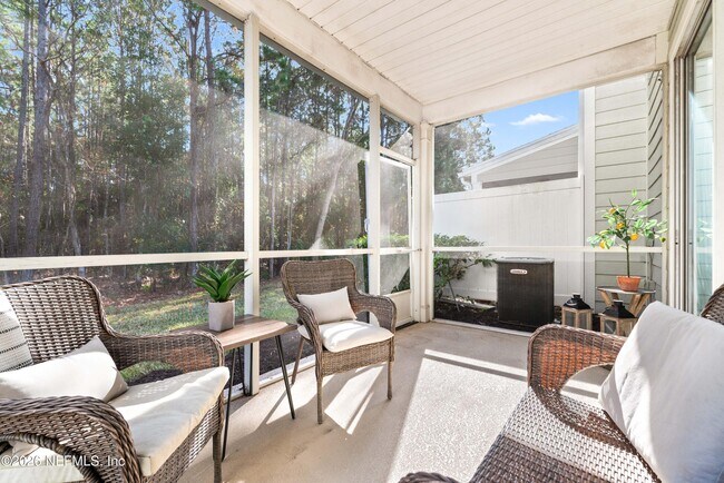 Building Photo - 3897 Lionheart Dr