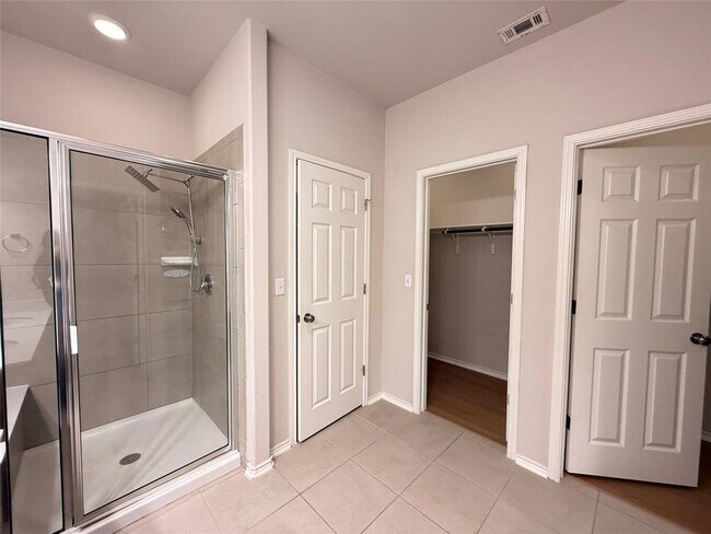 Building Photo - 1922 Tasmanian Tiger Trace