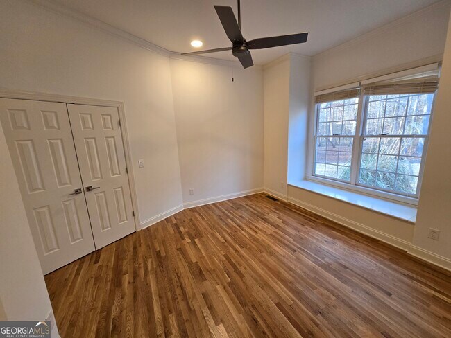 Building Photo - 1256 Olde Lexington Rd