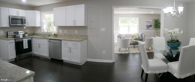 Building Photo - 35600 Sassafras Dr