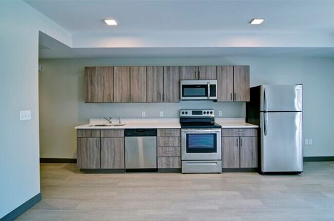 Building Photo - Studio on Chattanooga's Northshore!