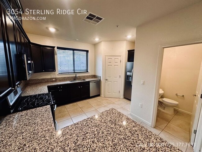 Building Photo - 3054 Sterling Ridge Cir