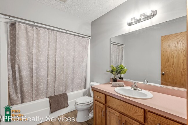 Building Photo - 3 br, 2 bath House - 7710 Greenwood Dr