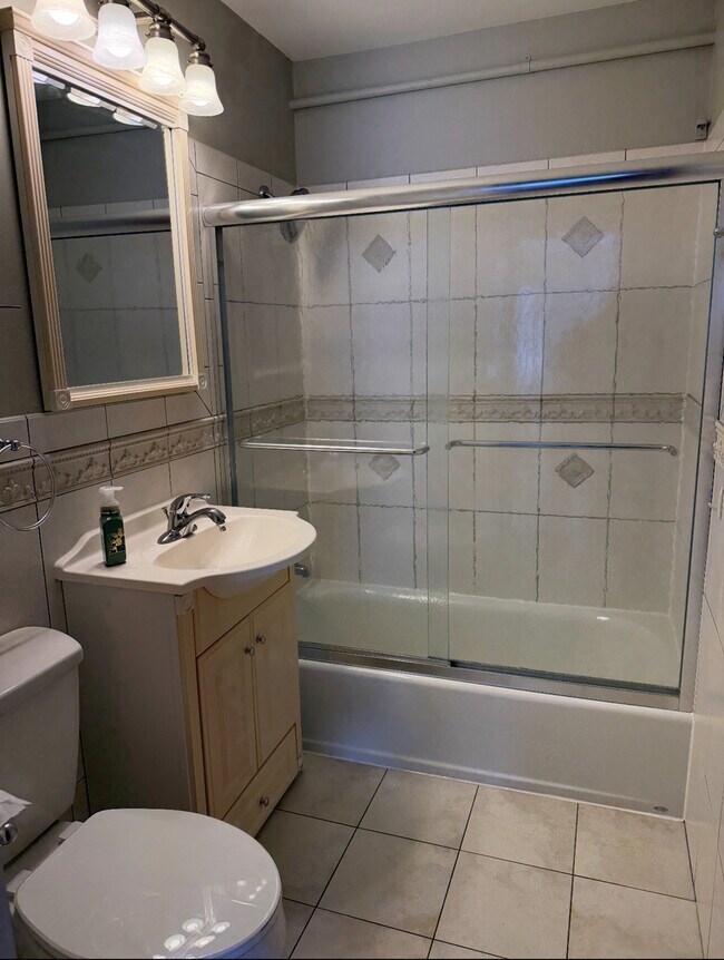 Building Photo - 8556 102nd Terrace