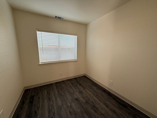 Building Photo - Free Month of Rent for Move in before Dec 1st - Brand New Ground Level Studio