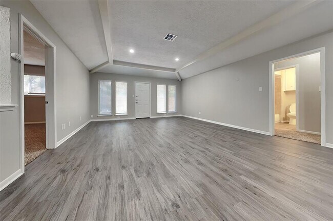 Building Photo - 29118 Raestone St