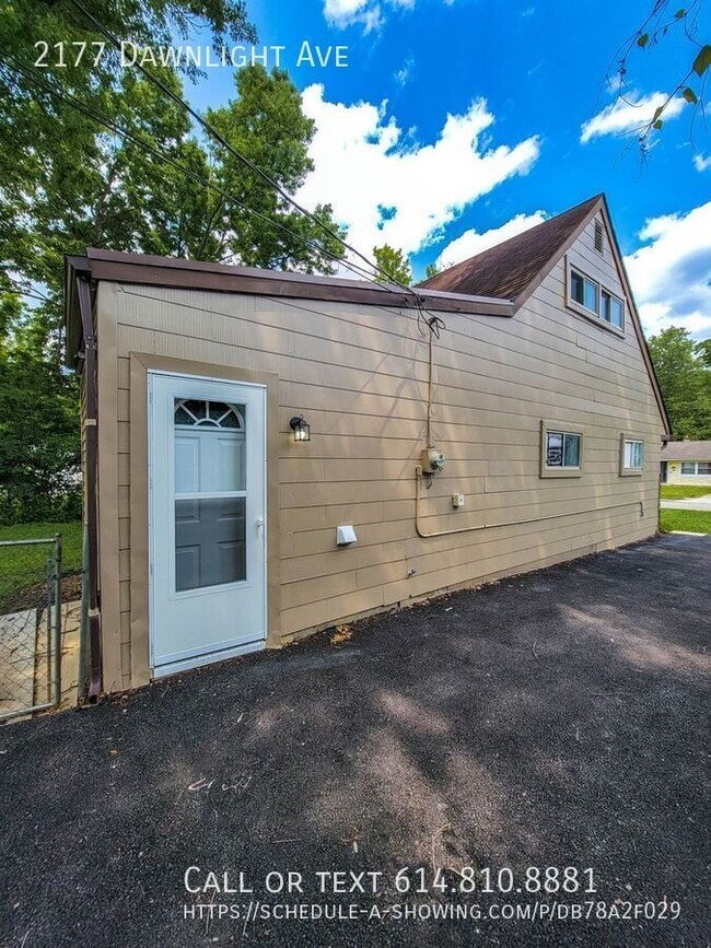 Building Photo - 2177 Dawnlight Ave