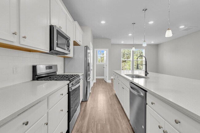 Building Photo - 1247 Tice Ln