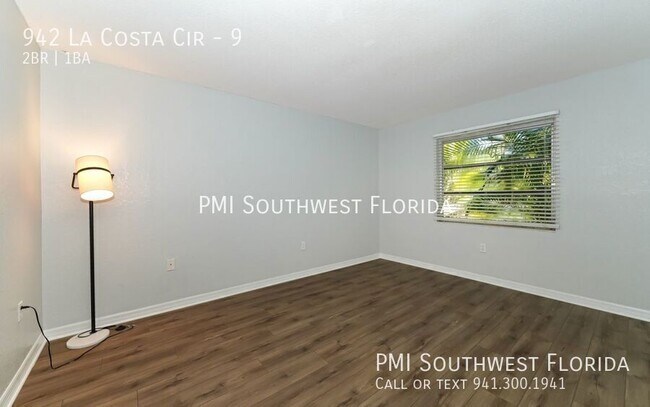 Building Photo - 942 La Costa Cir