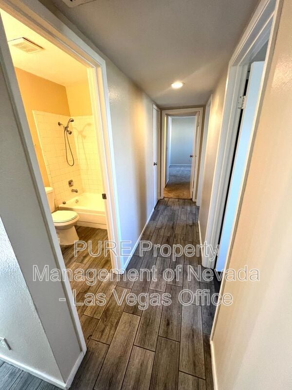 Building Photo - 5614 Reuben St