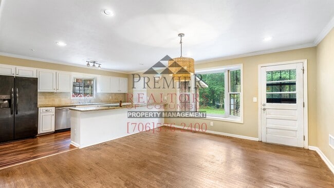 Building Photo - 3853 Rockdale Dr