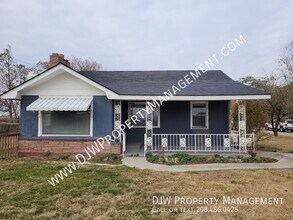 Building Photo - 16425 Farmway Rd