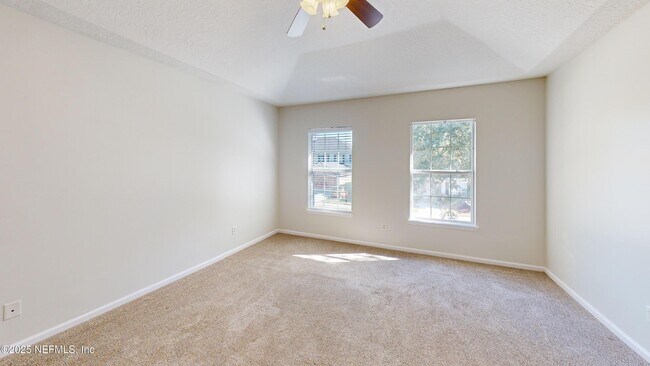 Building Photo - 448 Sherwood Oaks Dr