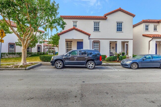 Building Photo - 9480 SW 171st Ct