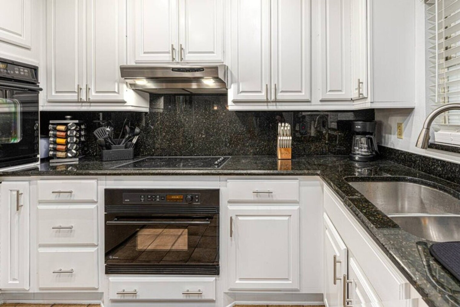 Building Photo - 4544 Gilpin Way