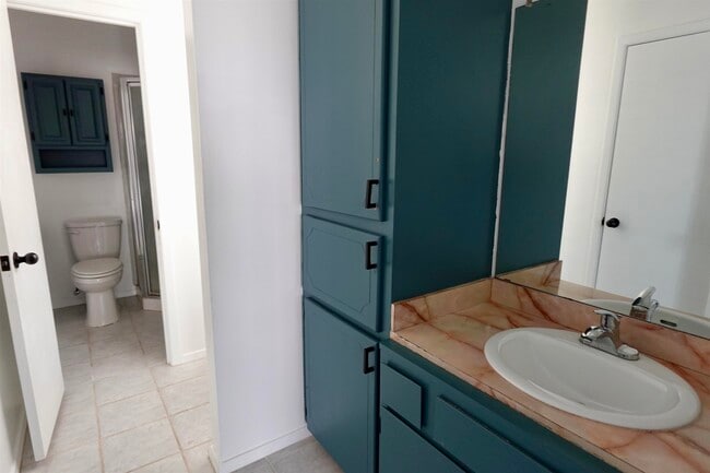 Building Photo - 801 Mildred Ave