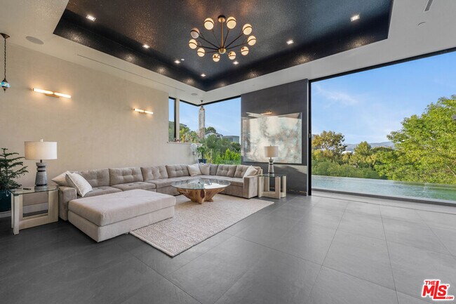 Building Photo - 3712 Broadlawn Dr