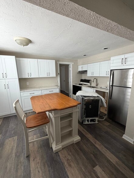 Building Photo - 58 Spring St