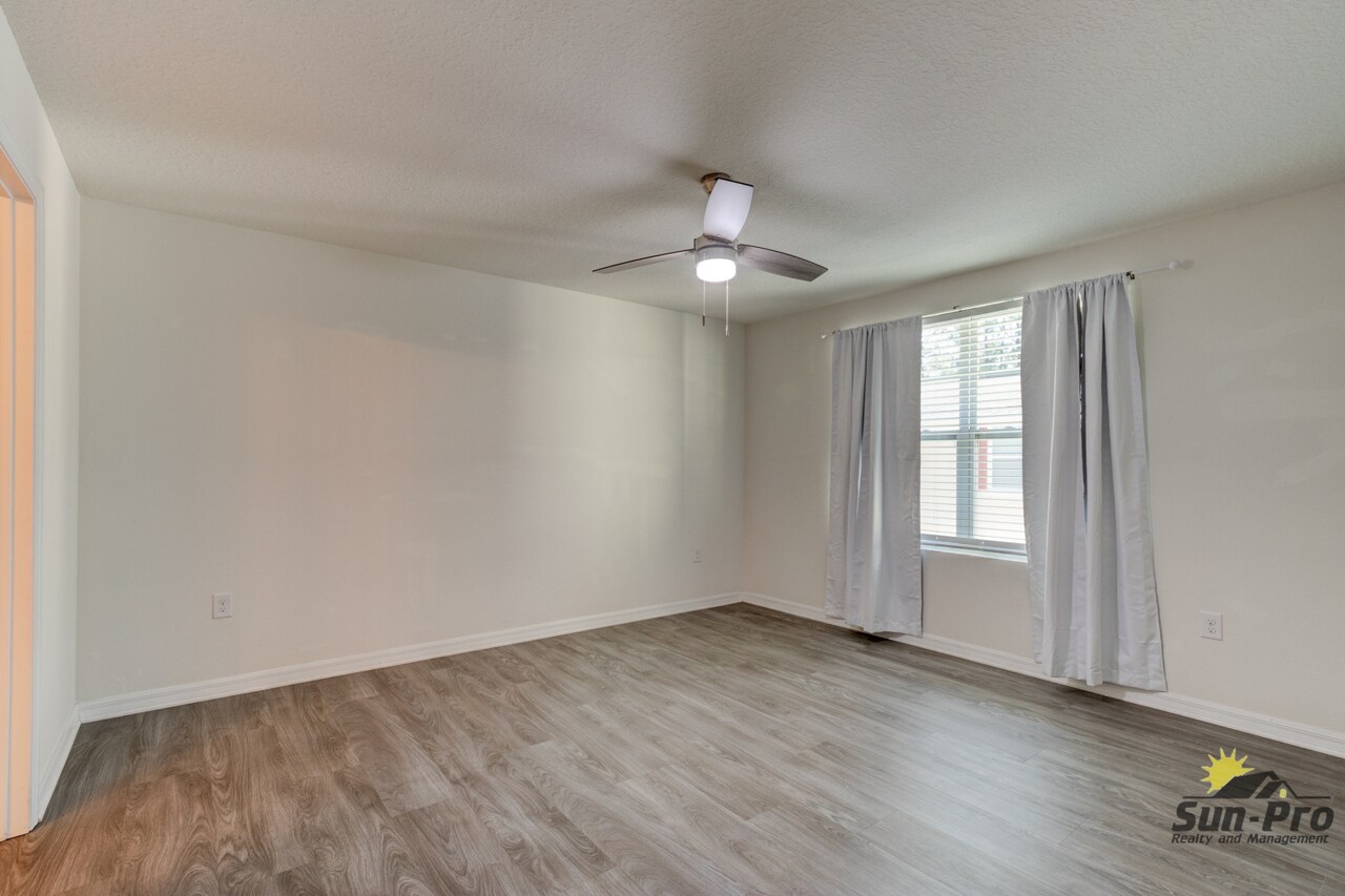 Building Photo - 1660 Pham Dr