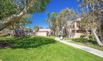 Building Photo - 16985 Bluewater Ln