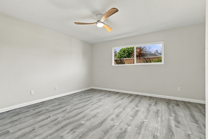 Building Photo - 3005 Jeffrey Dr