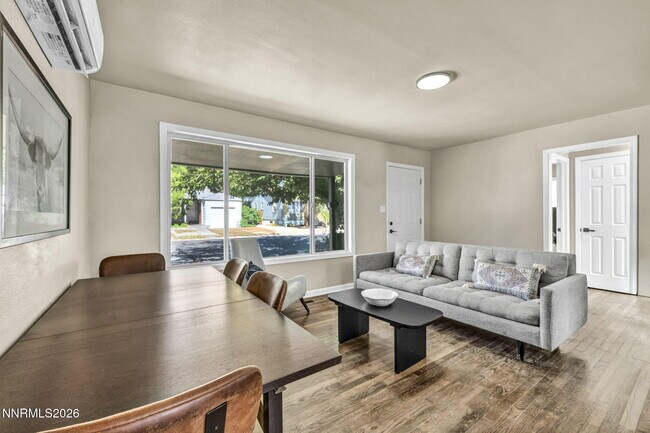 Building Photo - 1678 Ordway Ave