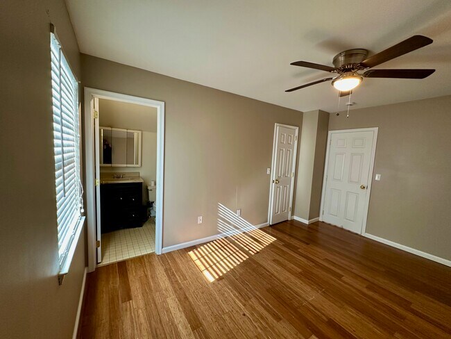 Building Photo - 26 Stoney Dr