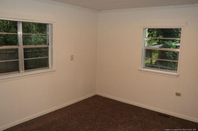 Building Photo - 1003 James St