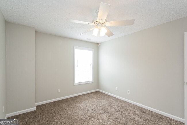 Building Photo - 717 White Dove Dr