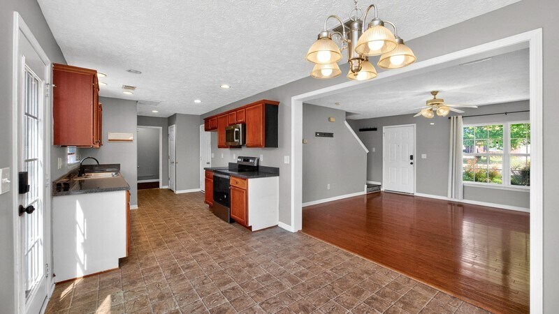 Building Photo - 4041 Sequoia Trail